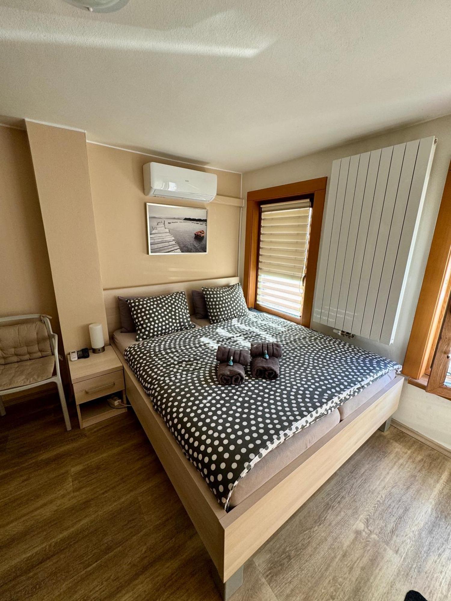 Apartman Mh Бржецлав Екстер'єр фото