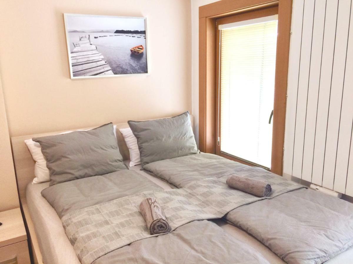 Apartman Mh Бржецлав Екстер'єр фото